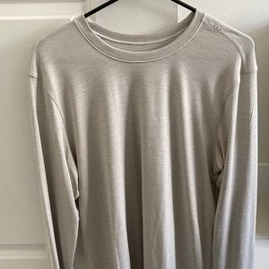 Lululemon Metal Vent Tech 2.0 Light Grey Long Sleeve Men’s Large